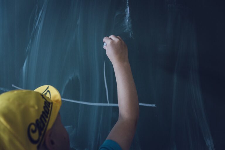 El alumnado aragonés de 6º mejora en inglés, lengua y matemáticas