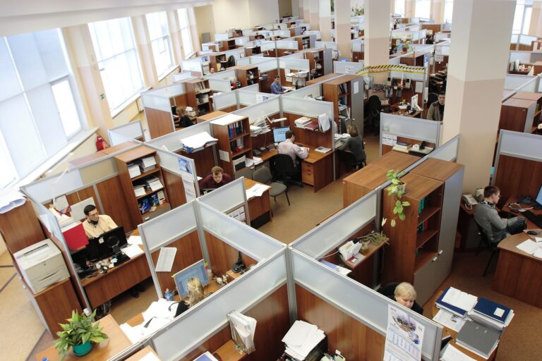 Aumenta el paro… y el número de contratos indefinidos
