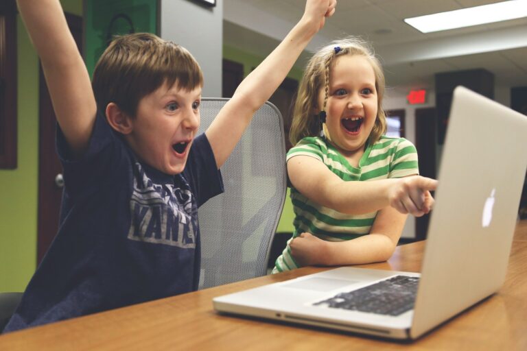 “Juegos, debates y atención emocional” en época de “teledocencia”