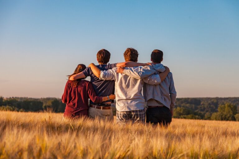Los jóvenes no olvidan las cifras de paro y apuestan por estudiar online en verano