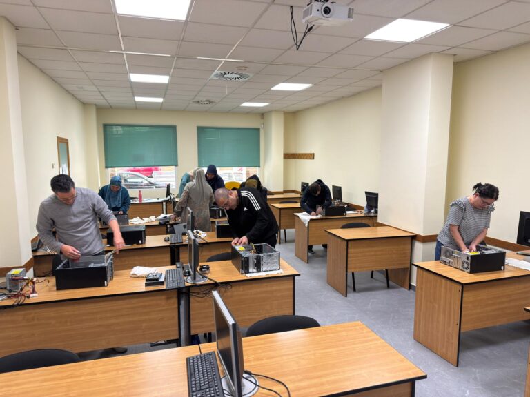 Finaliza con éxito el curso de Montaje de Equipos Informáticos en INP Formación en Ejea de los Caballeros