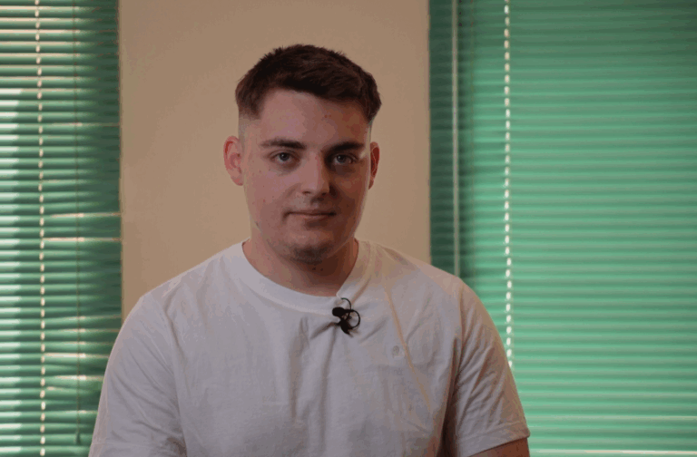 De alumno a profesional: Emilio encuentra empleo gracias al curso de cocina de INP Formación en Ejea